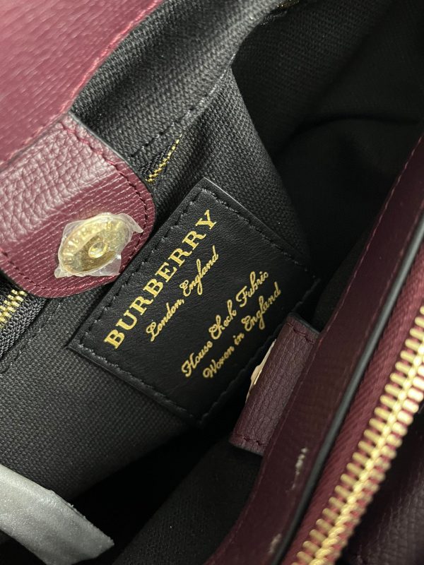 Burberry [Model: 9182 Top Original] Classic Explosive Tote Bag Medium
