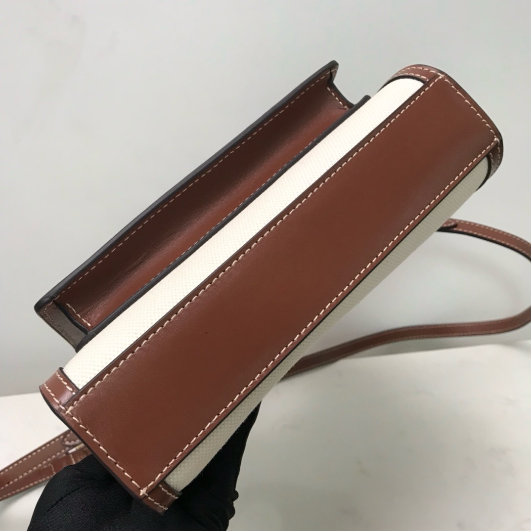 Burberry Collection Inspired Tote Bag Style Number: 80324371