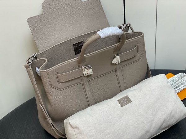 LV Top Original Order ✨ M11664 light gray men's handbag briefcase series
