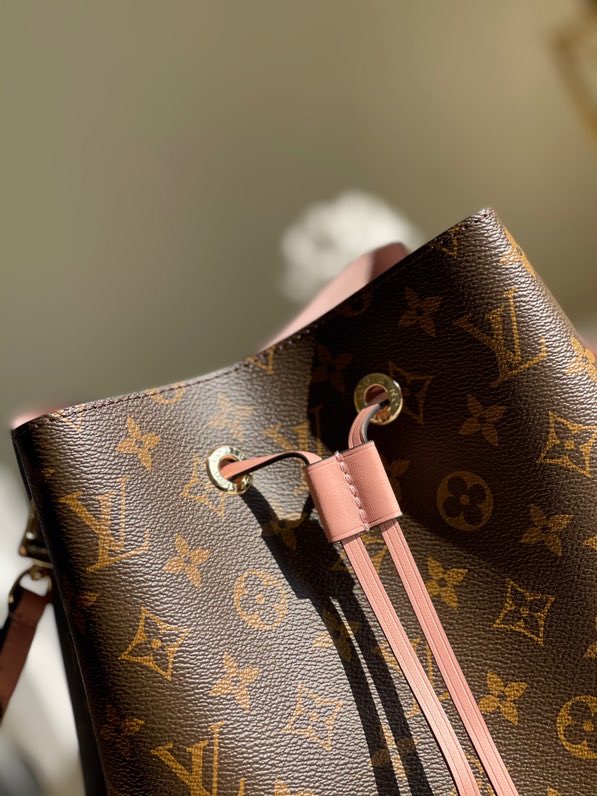 LV Original N é oNo é Bucket Bag M44022 Pink
