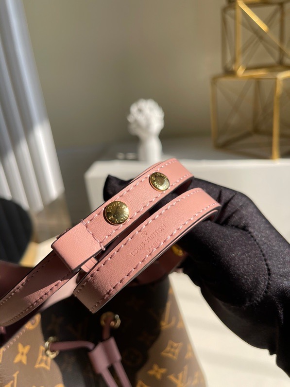 LV Original N é oNo é Bucket Bag M44022 Pink
