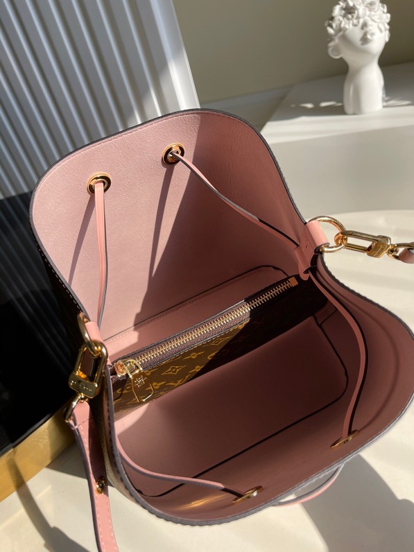 LV Original N é oNo é Bucket Bag M44022 Pink